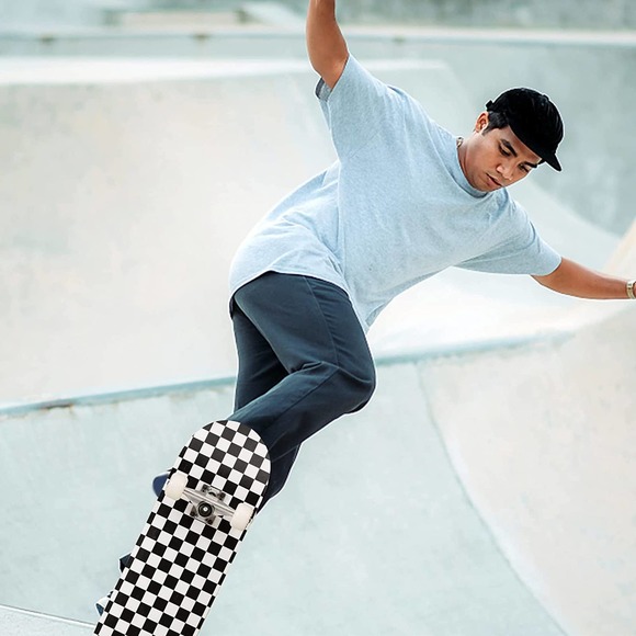 One Funxim Standard Skateboard for Kids 31 x 8 In 4 Wheels 7 Layer Maple - Picture 6 of 7